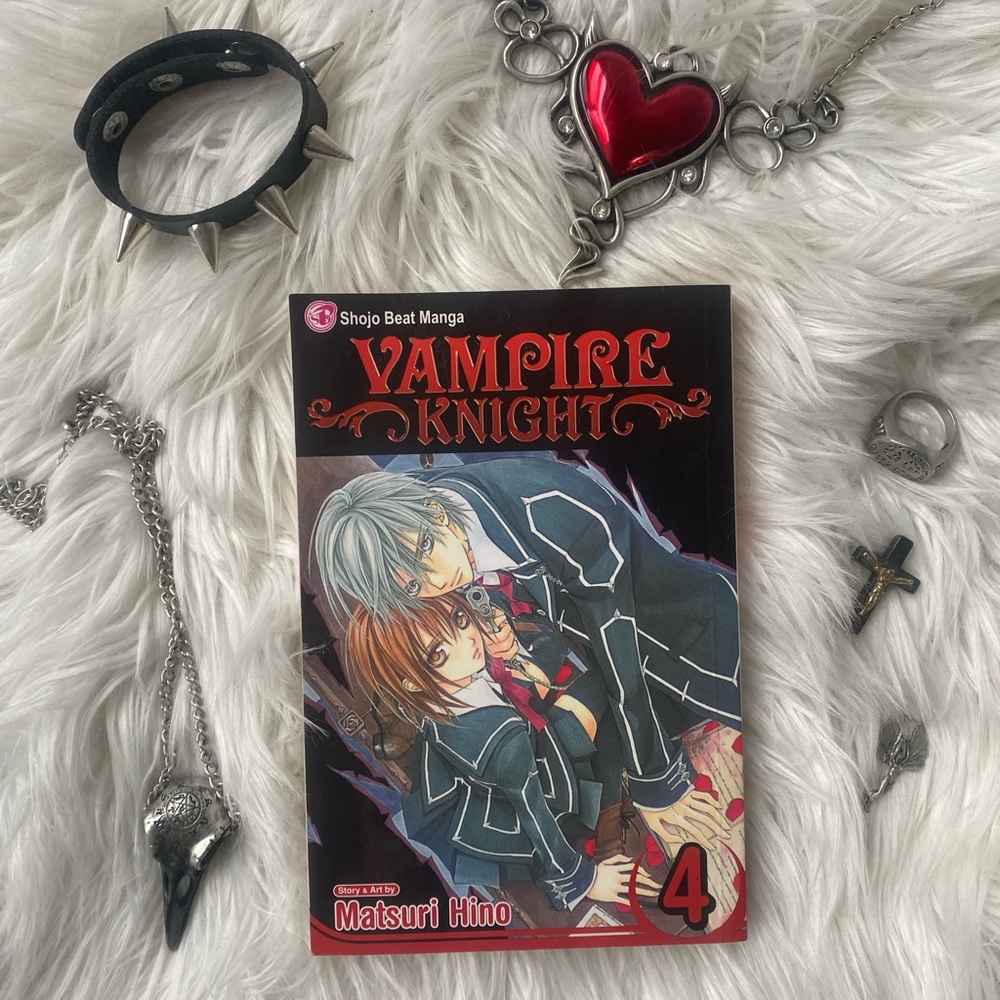 Vampire Knight Manga Volume 4